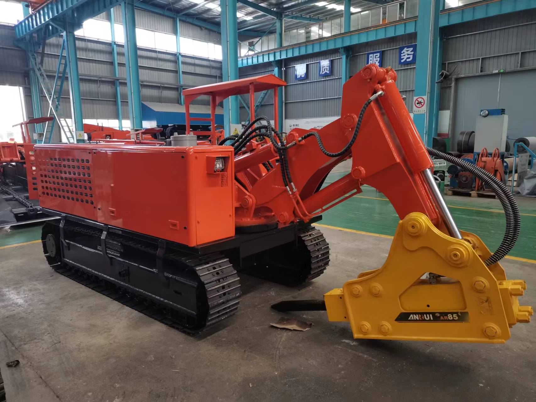 帶破碎錘扒渣機防腐蝕的維護保養小技巧